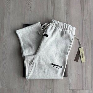 ESSENTIALS new medium light oat sweatpants